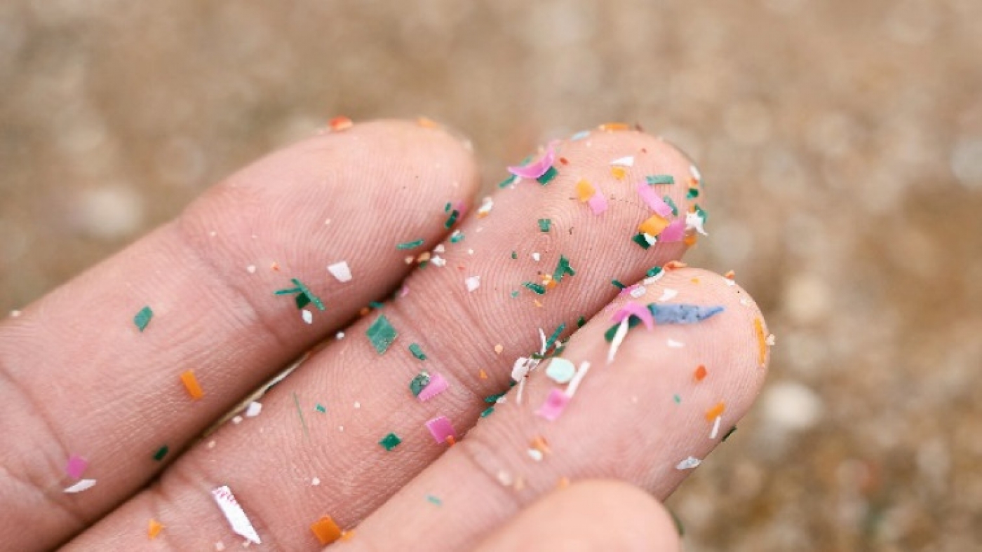 Chemicals Might Be Hitching a Ride on Nanoplastics to Enter Your Skin